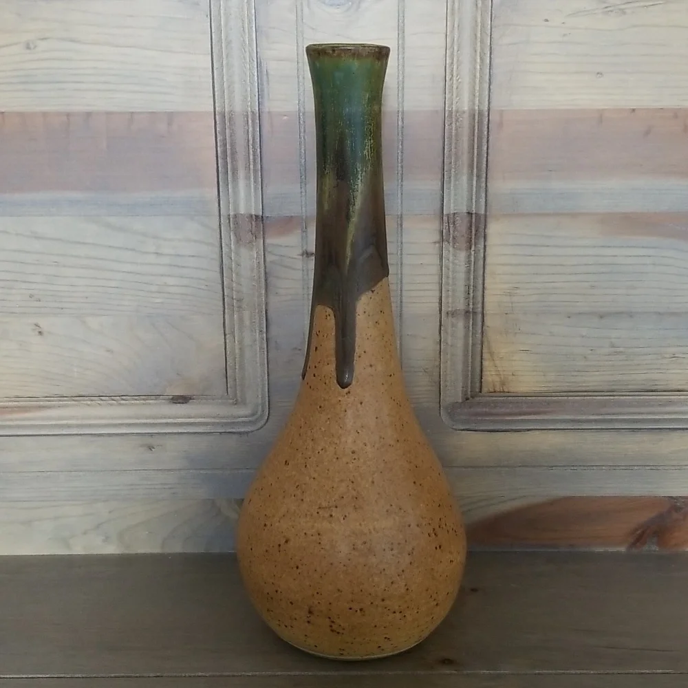 Studio Art Pottery Hand-crafted Stoneware Vase.